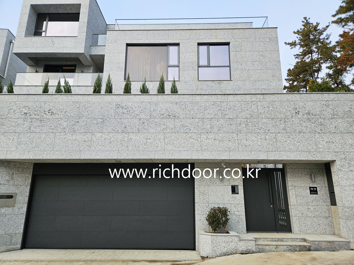 http://www.richdoor.co.kr/user/r/richdoor/editor/2312/057976634c4730bf336375cc88901326_1702461788_5707.jpg 이미지크게보기