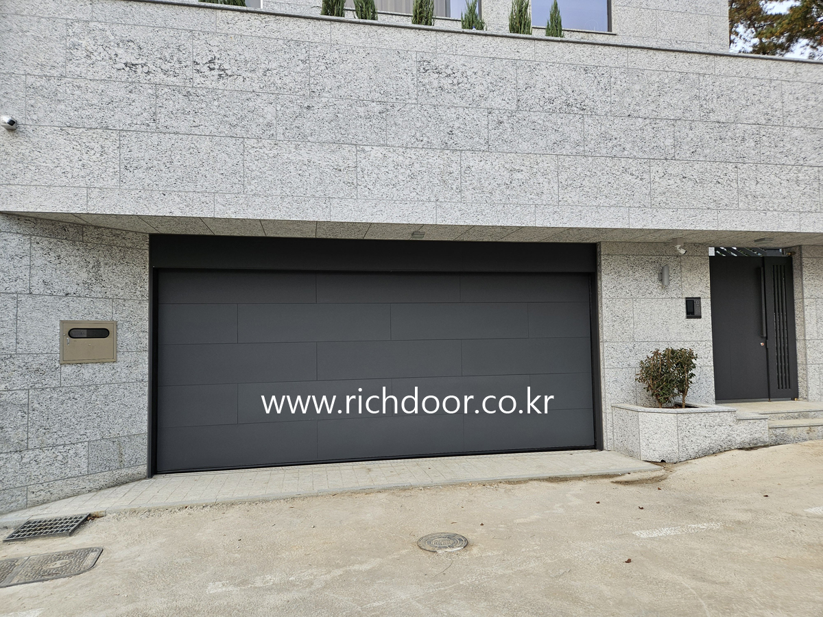 http://www.richdoor.co.kr/user/r/richdoor/editor/2312/057976634c4730bf336375cc88901326_1702461883_6777.jpg 이미지크게보기