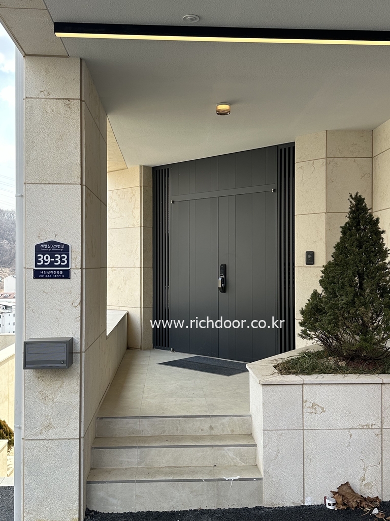 http://www.richdoor.co.kr/user/r/richdoor/editor/2403/52b2cca30ab17d4356fd0e8f4ab346e2_1711530815_6766.jpg 이미지크게보기